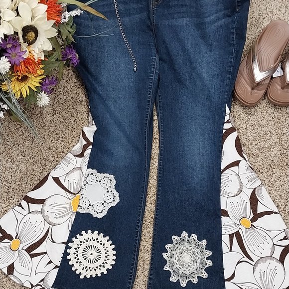 Terra & Sky Denim - 2686 Size 16W Terra & Sky Upcycled Stretch Bell-Bottoms